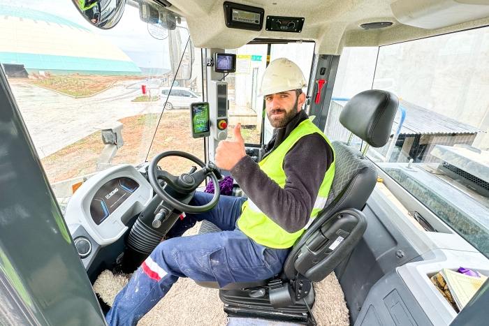 19927d85b7014ad399c40d9981d1ebe3