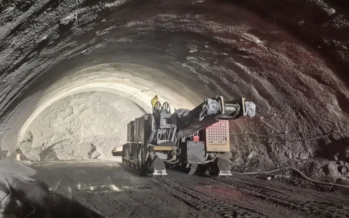 cc933bf211014e4db2ebd7997f050220