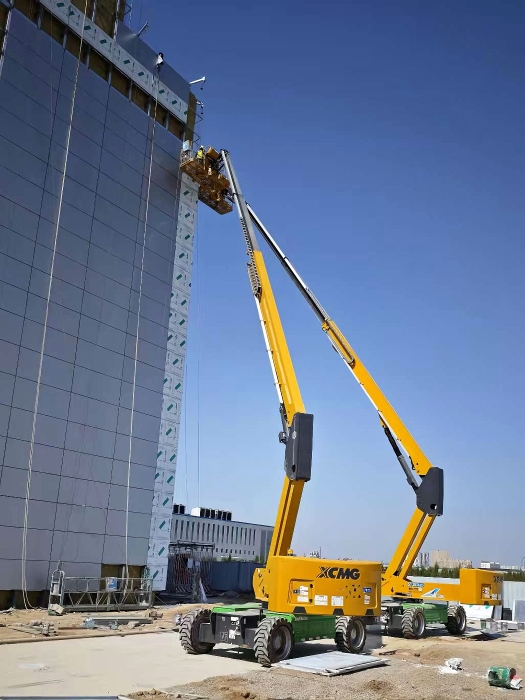 智慧物流中心外立面零碳施工，，，，，至尊国际XGS28ACK-Li成绿色施工密钥